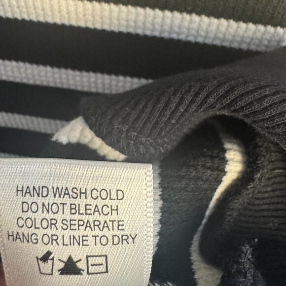 Atelier by Kirious Knit Black + White Striped Cropped Tee Size Large - Picture 5 of 6